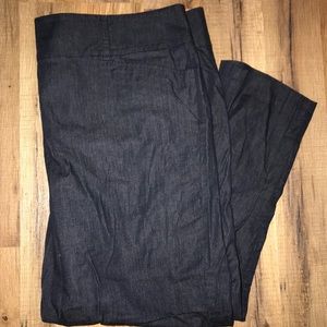 Loft original crop! Super cute grey Pant